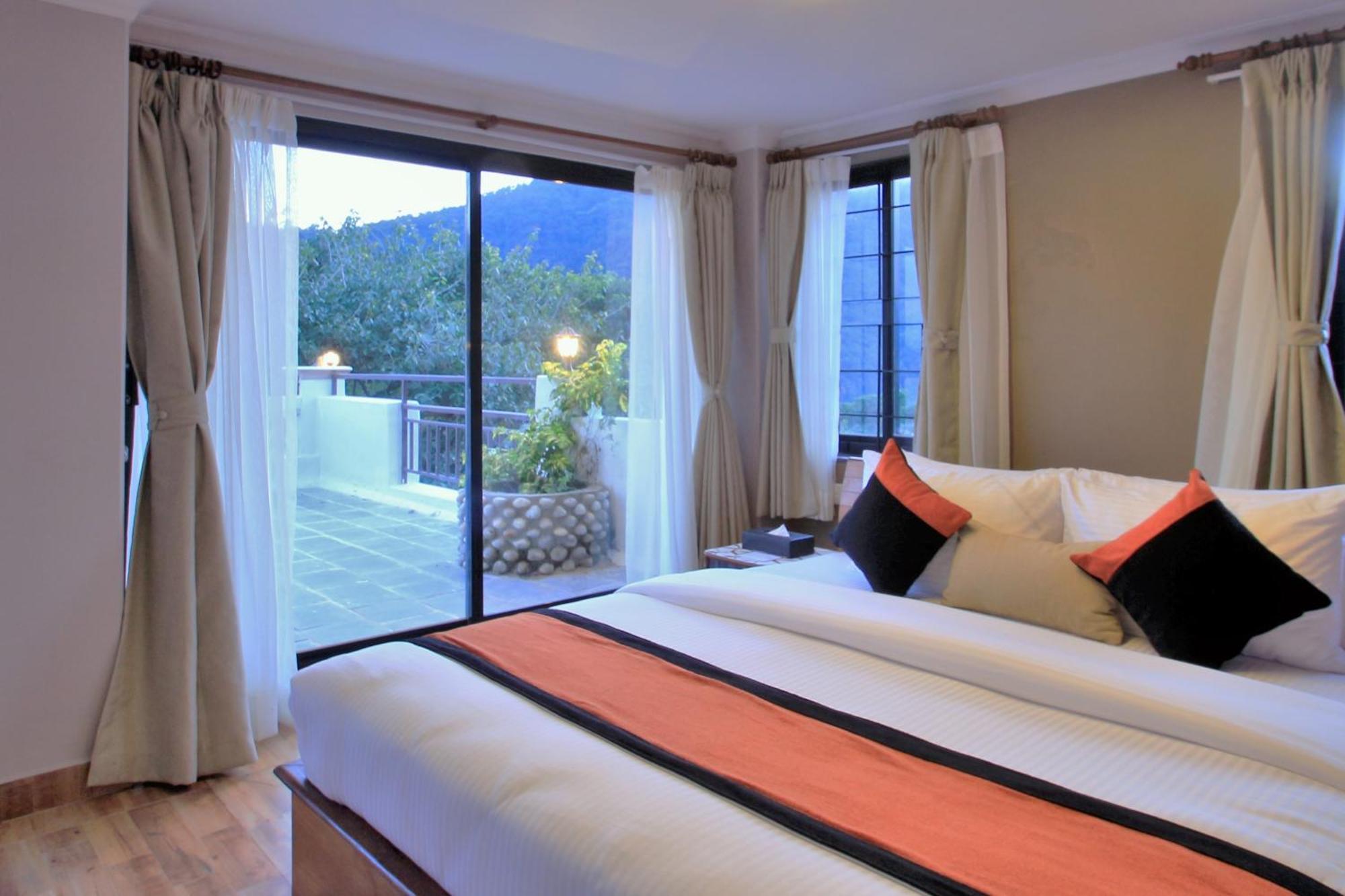 Hotel Raniban Arcade Pokhara Exterior photo